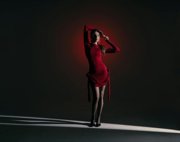 Elevate Your UK Winter Wardrobe: Creative Ways to Add a Colorful Scarf Twist!